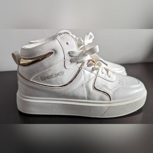 NWOT Bebe Monah shoes. Size 8.5 - Picture 8 of 12